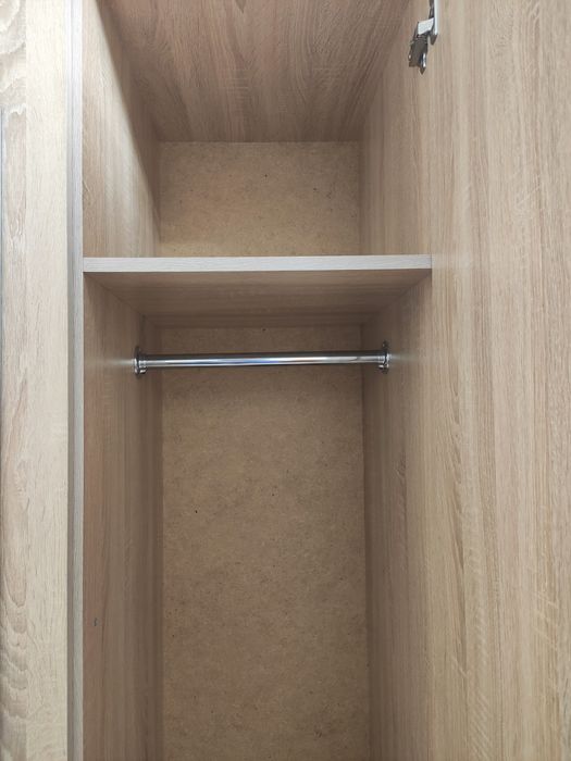 Шкаф для одежды с зеркалом