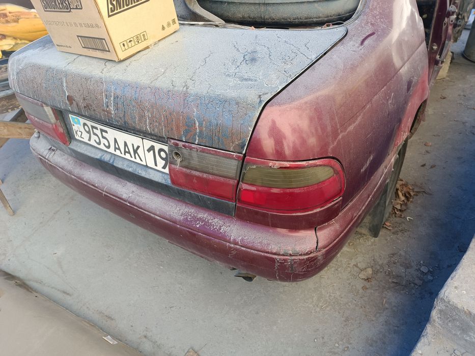 Запчасти Тойота Карина е