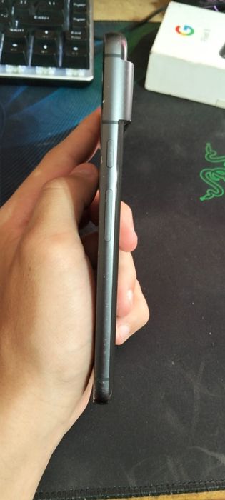 Смартфон Google Pixel 8