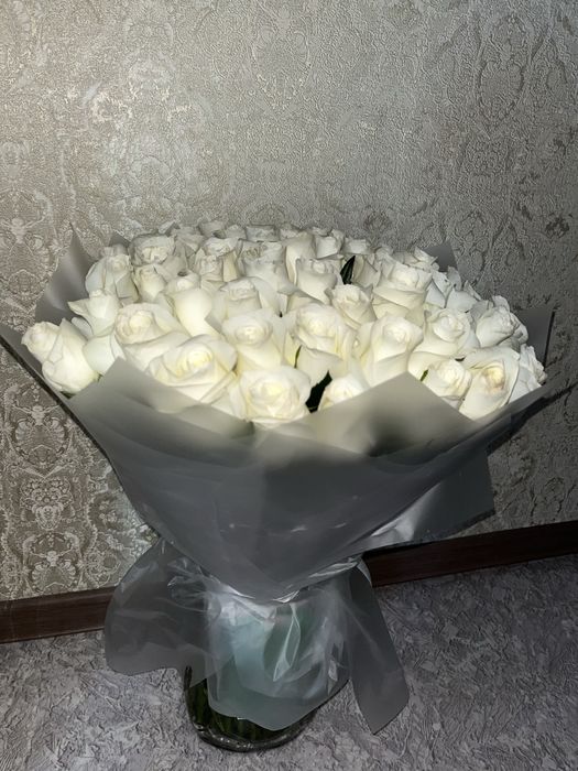 Цветы 51 роза свежие