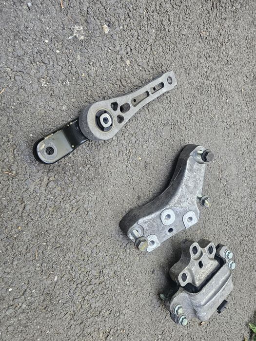 Suport cutie , antibalans Vw golf 5 passat b6 b7 Skoda octavia 2