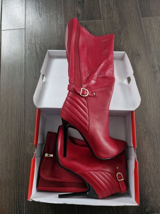 Cizme Roșii noi de vanzare