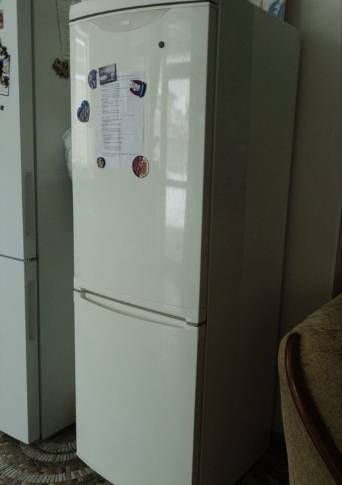 Халодильник б/у хорошо работает