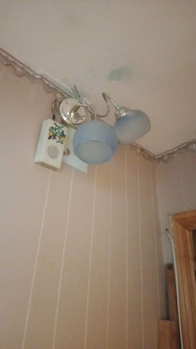 Продам люстра-светильник