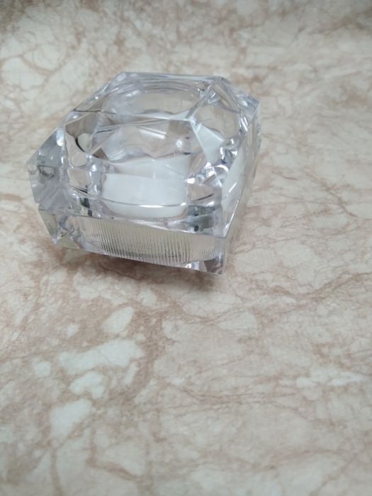 Подарочный футляр для кольца .