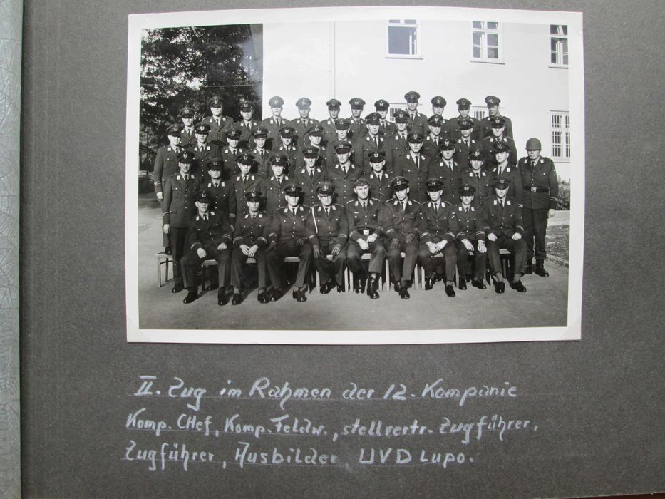 Rezervat. Album Militar vechi din Germania, peste 100 fotografii