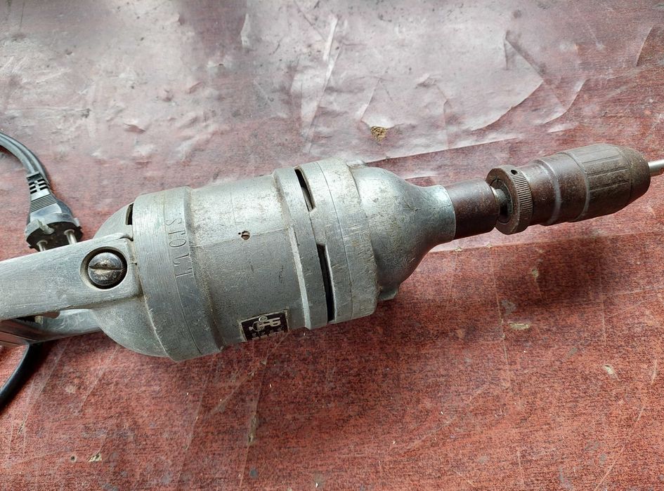 Bormasina masina de gaurit old vintage foarte puternica ful metal grea