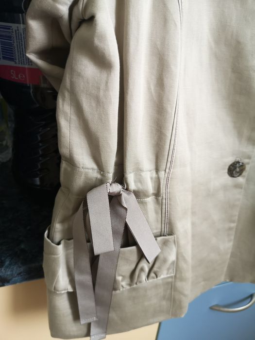 Кокетно костюмче от испанска фирма.