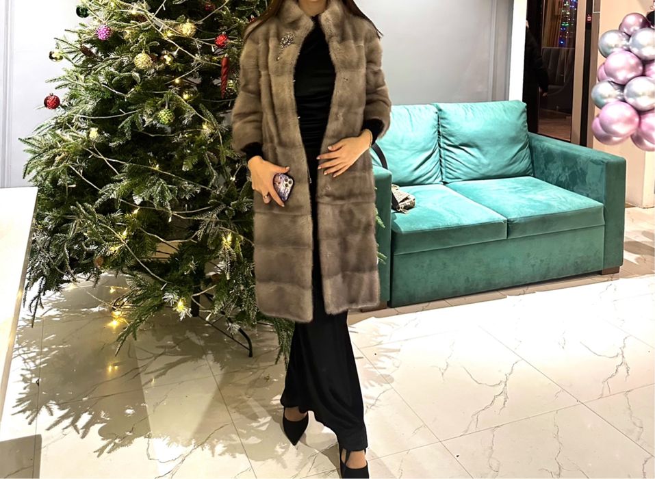 Продам норковую шубу