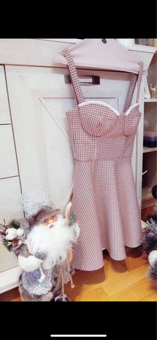 Нова Цена! Разкроена рокля VINCIT