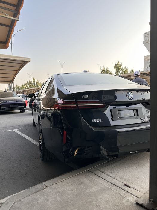 Bmw i5 40 l bazoviy