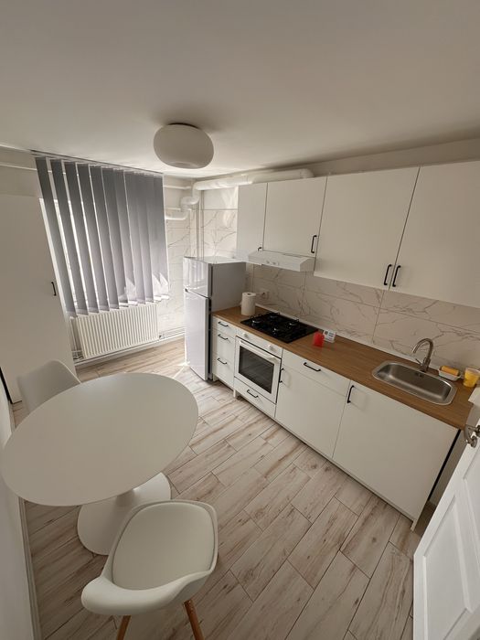 Inchiriez apartament 3 camere Buftea Centru . inchiriat, inchiriere.