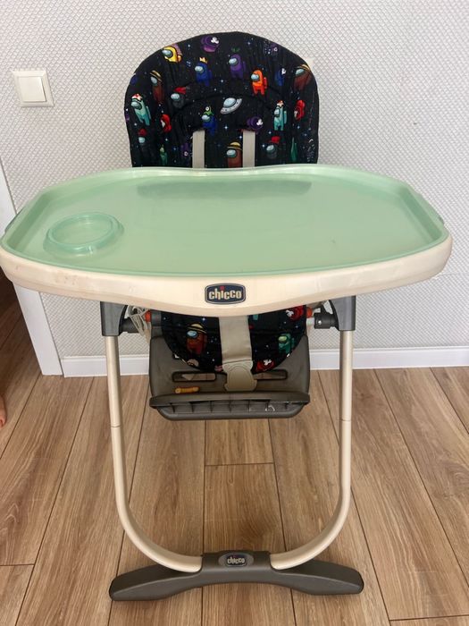 Детский стол для кормления