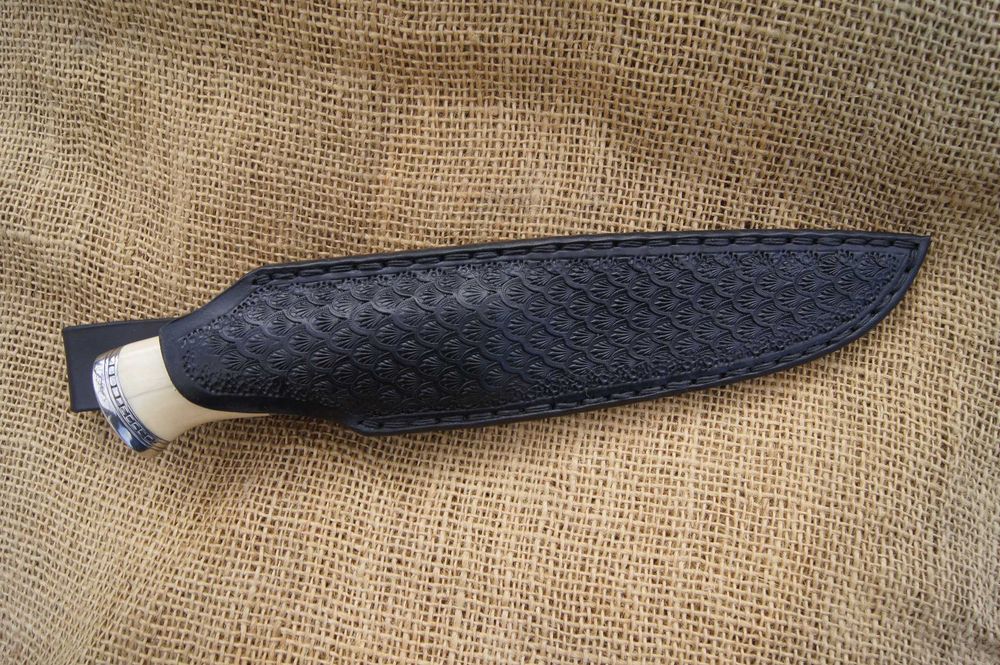 ЛОВЕН НОЖ РЪЧНА ИЗРАБОТКА - CPM S90V