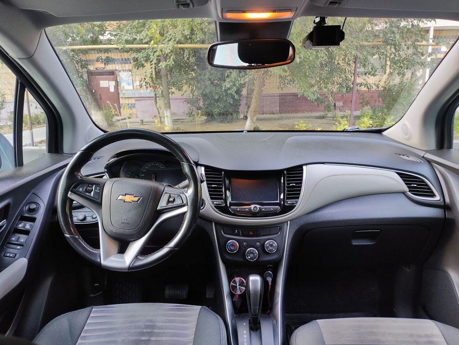 Продается Tracker 1,  мокрый асфальт, АКПП, 2019г.