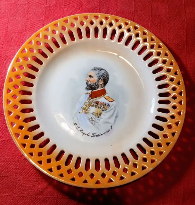 Farfurie decorativă din porțelan – M.S. Regele Ferdinand