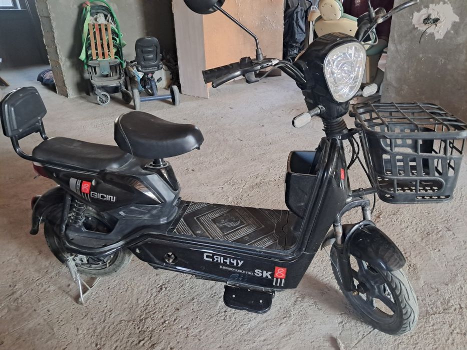 Мопед в хорошем состоянии