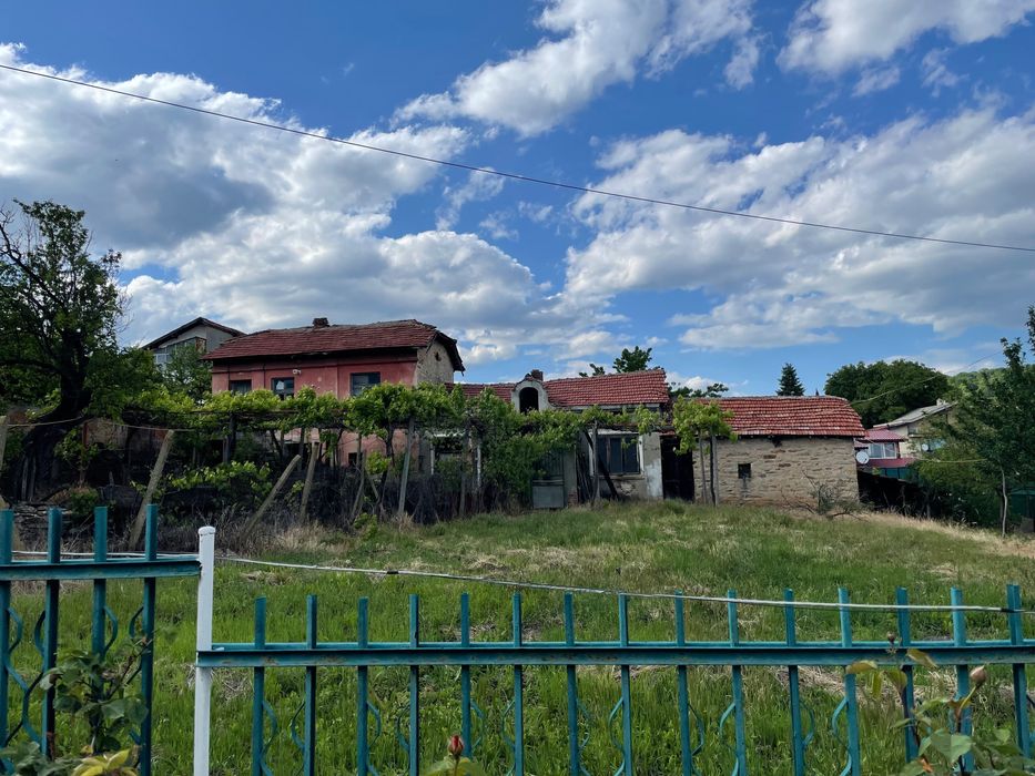 Продава се Къща в с. Малка Верея, Област Стара Загора - 180 кв.м за 873 €/кв.м - Снимка #1
