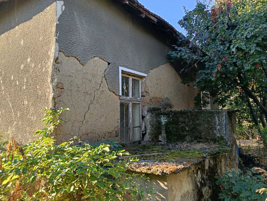 Продавам къща къща в с.Сталийска махала