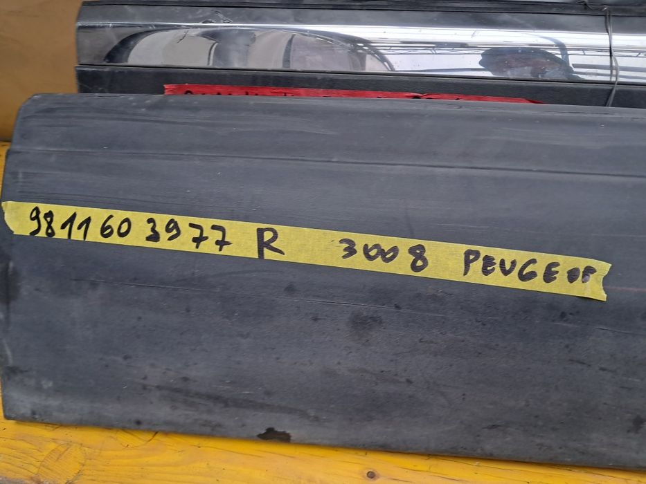 Лайсна калник врата пежо 3008 Peugeot 3008