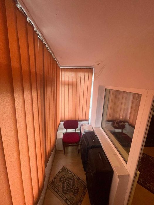Apartament 3 cam decomandat, ultra spatios, mobilat, 2 balcoane, spațiu depozitare aditional, bloc din 1987