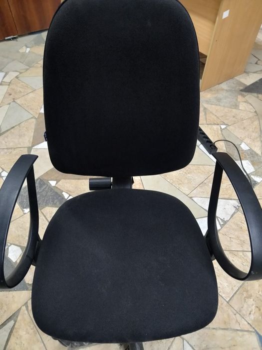 Продам офисное кресло