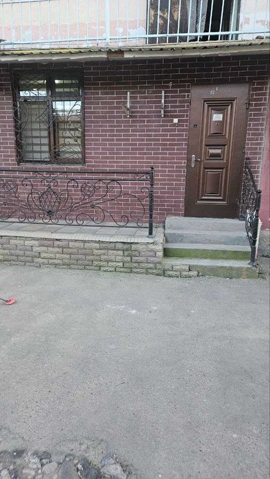 1*2х комнат. 1 этаж. Кирпичный Дом. Галерейка 32м2. Ор. Гульхоны