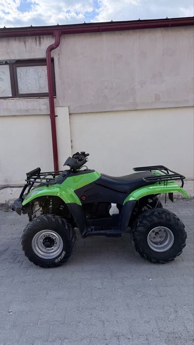 Vând ATV Linhai 300