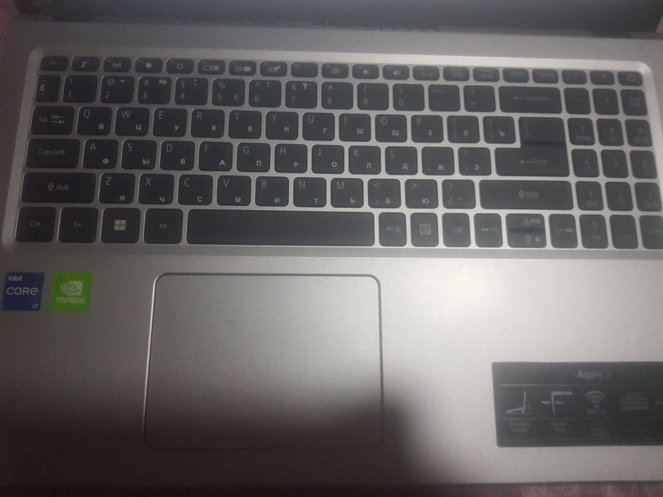 Acer core i7 11gen 8ram  1tb ssd