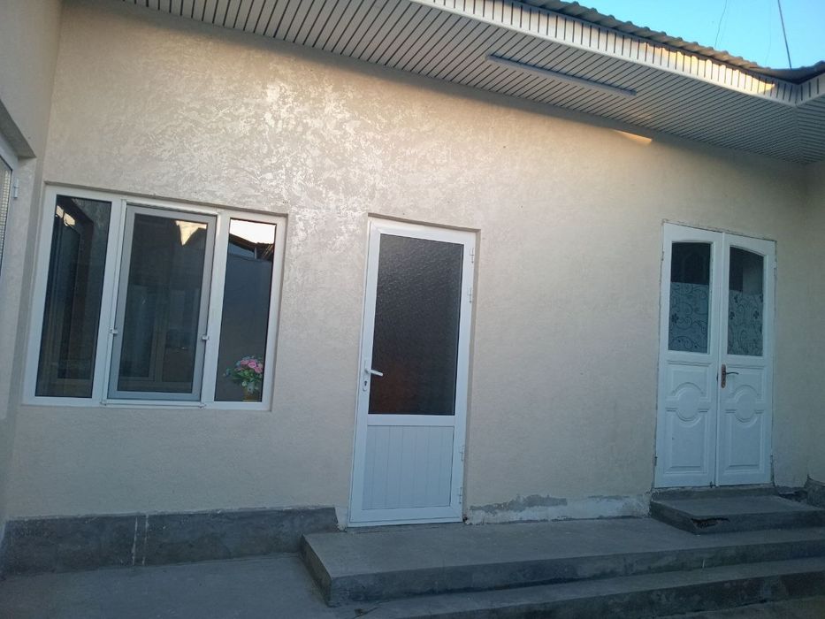 Uy srochna sotiladi 3.5sotix