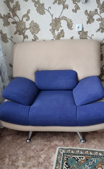 Диван+2 кресло б/у