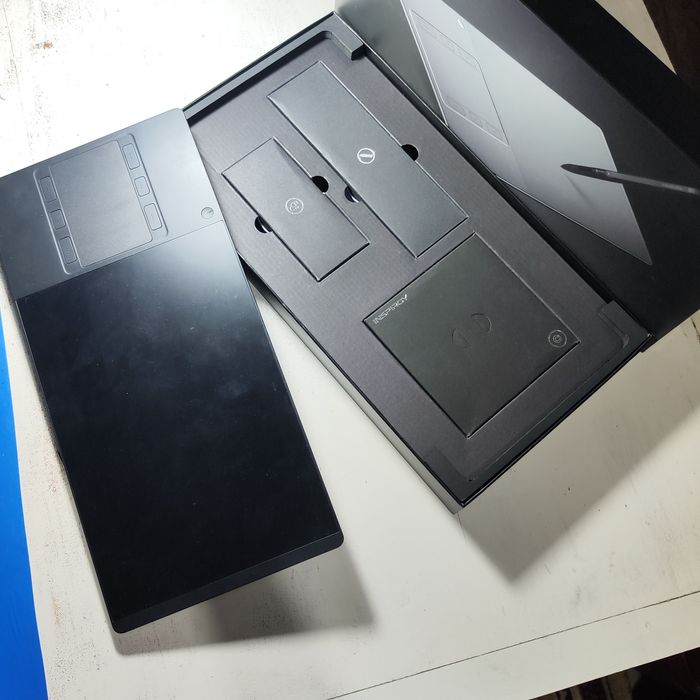 Графический планшет Huion INSPIROY G10T