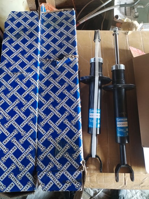 Стойки, пружины передние