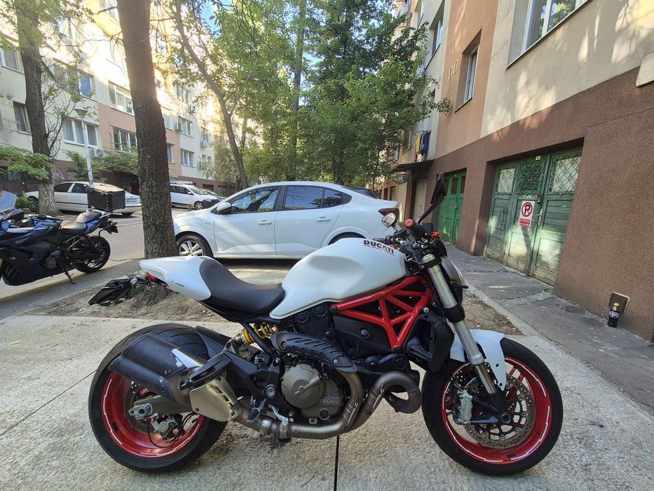 Ducati Monster 821 2015 alb - rosu
