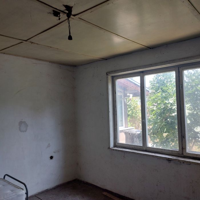 Малка къща за ремонт в град Плевен 70кв.м.