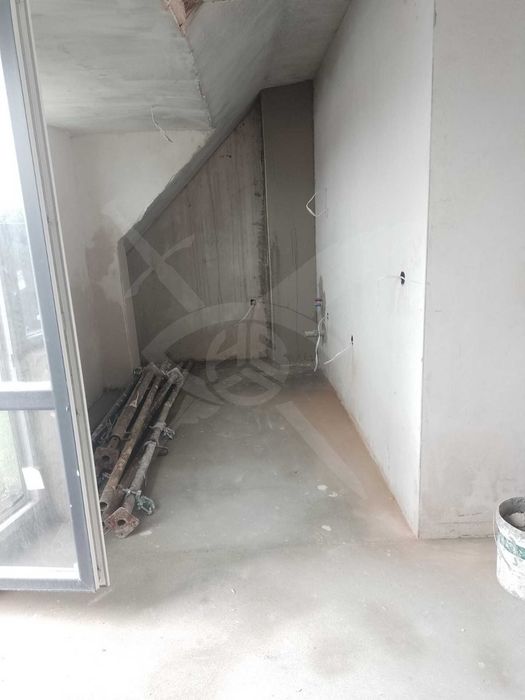 Продава се Двустаен апартамент в Варна, Христо Ботев - 79 кв.м за 1051 €/кв.м - Снимка #5