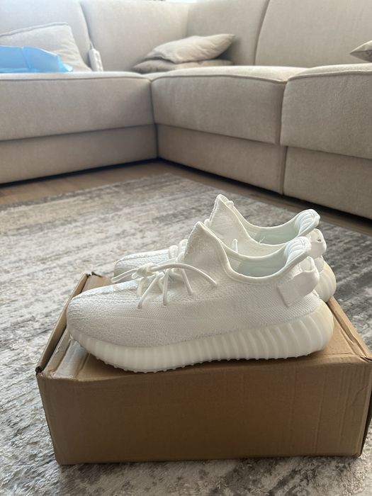 Yezzy 350 white