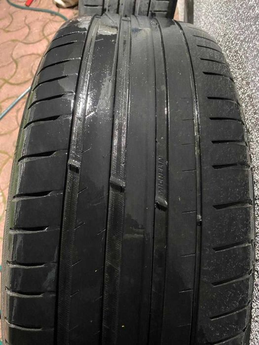 4 roti complete de Mercedes cu anvelope de vara.