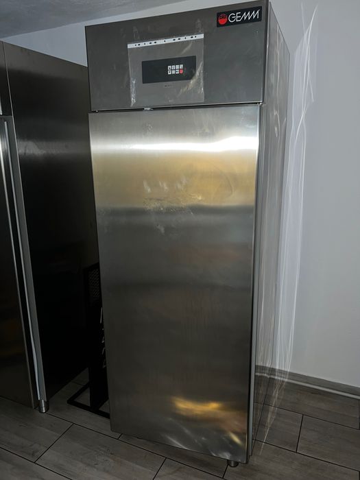 Dulap congelare profesional GEMM EFB 01 congelator cu o usa