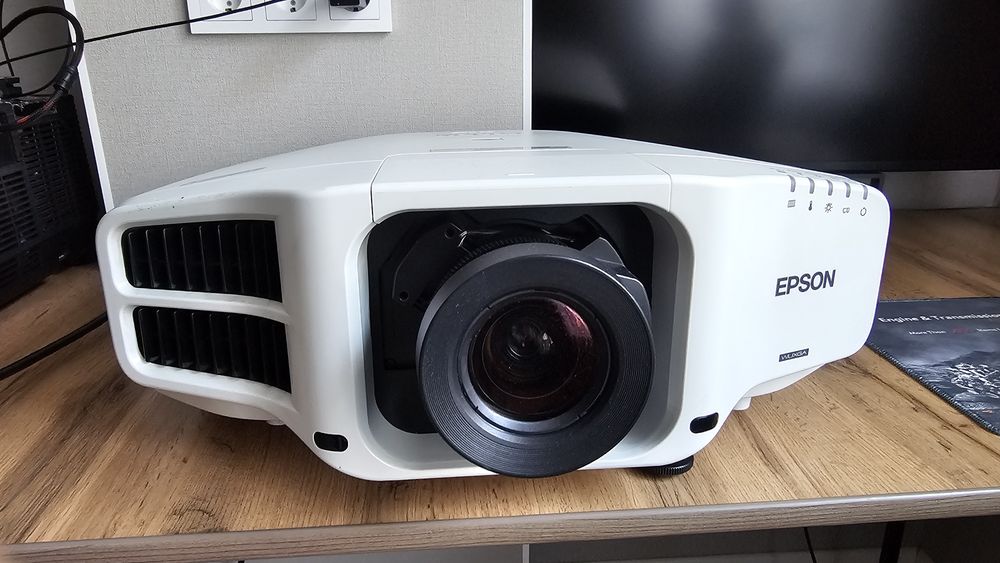 Проектор Epson EB-G7900U