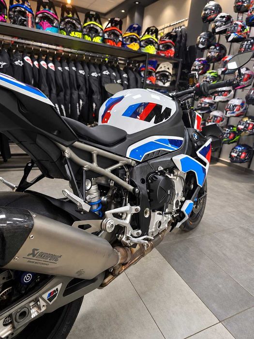 Пистов мотор BMW M1000R 2026