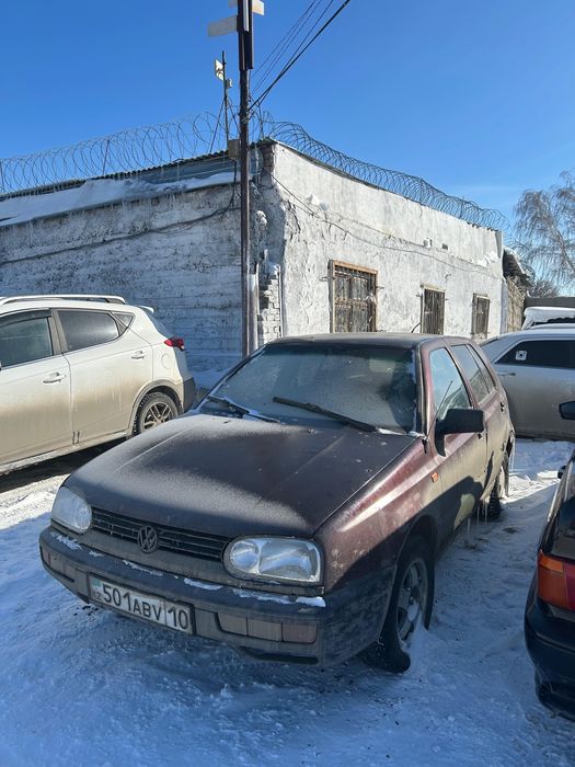 Продам два Гольф 3