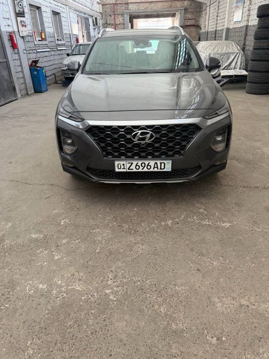 Продам Hyundai Santaf Fe 2020 года. Идеал