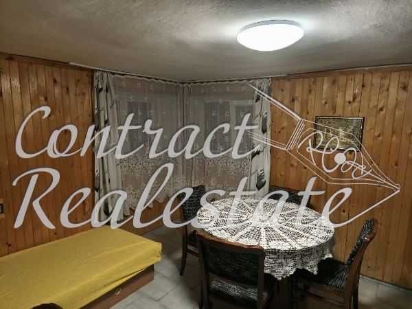 Дава се под наем Тристаен апартамент в Варна, Цветен квартал - 86 кв.м за 306 € - Снимка #1