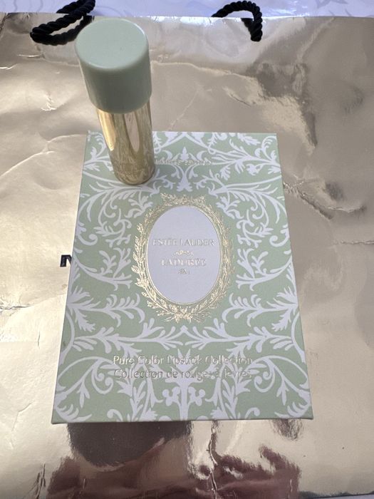 Сменный блок помада Estee Lauder