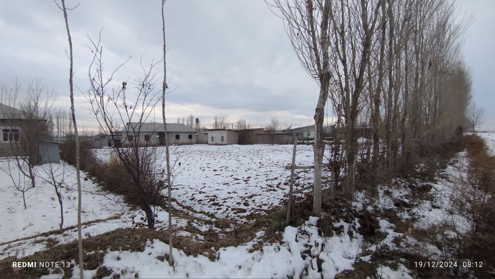 Тошкент вилояти Пискент туманида 2 хонали уй, 20 сотих ер