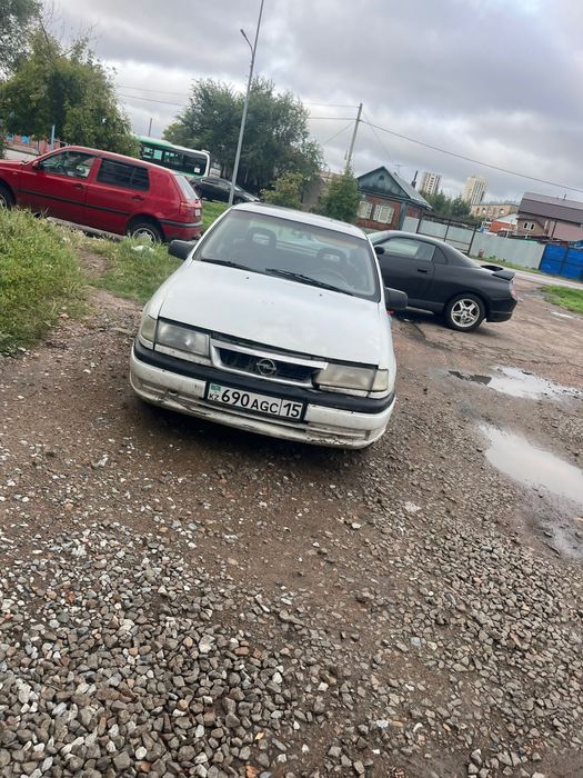 Продам Опеля вектора,