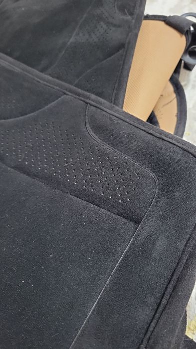 Универсальный чехол для авто