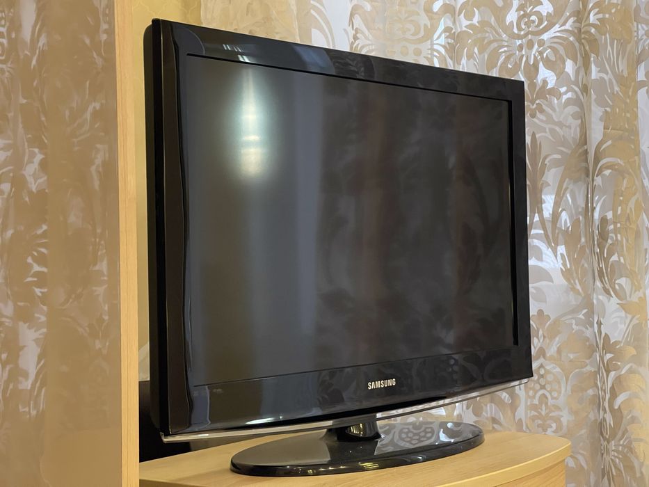 Телевизор Самсунг, Samsung LED TV б/у диагональ 32” и 40” не смарт