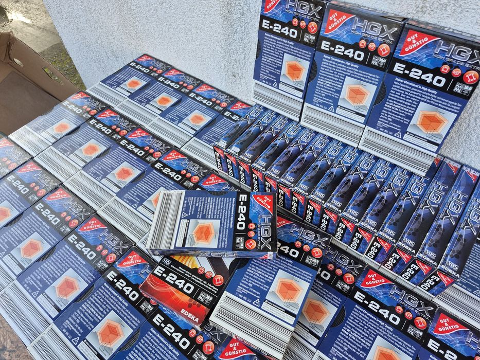 Vând lot 35 casete video VHS originale Edeka HGX, 240 minute cu filme